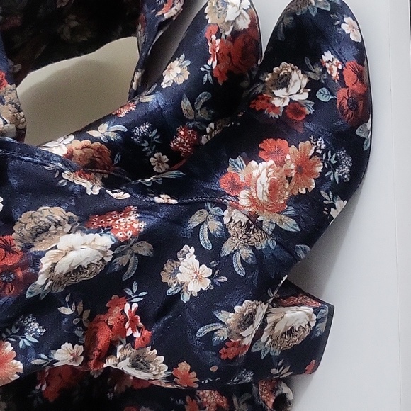 SHEIN Floral Velvet OTK Boots - Picture 4 of 10